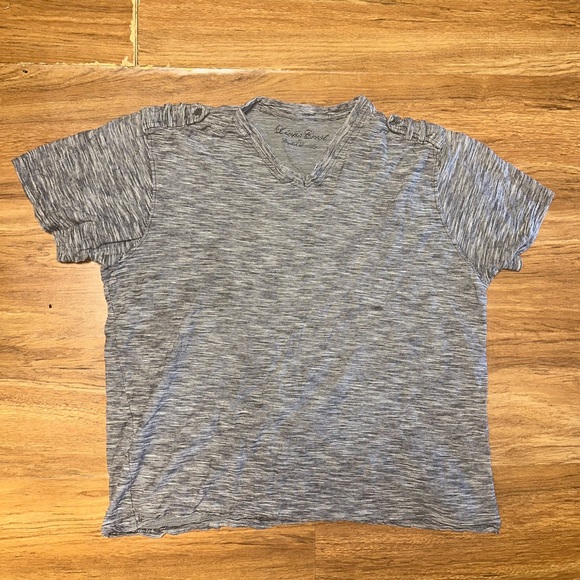 EUC mens lions crest by english laundry striped tshirt! - Picture 1 of 4